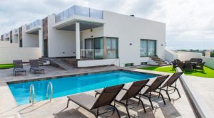 New build detached villas for sale in Villamartin